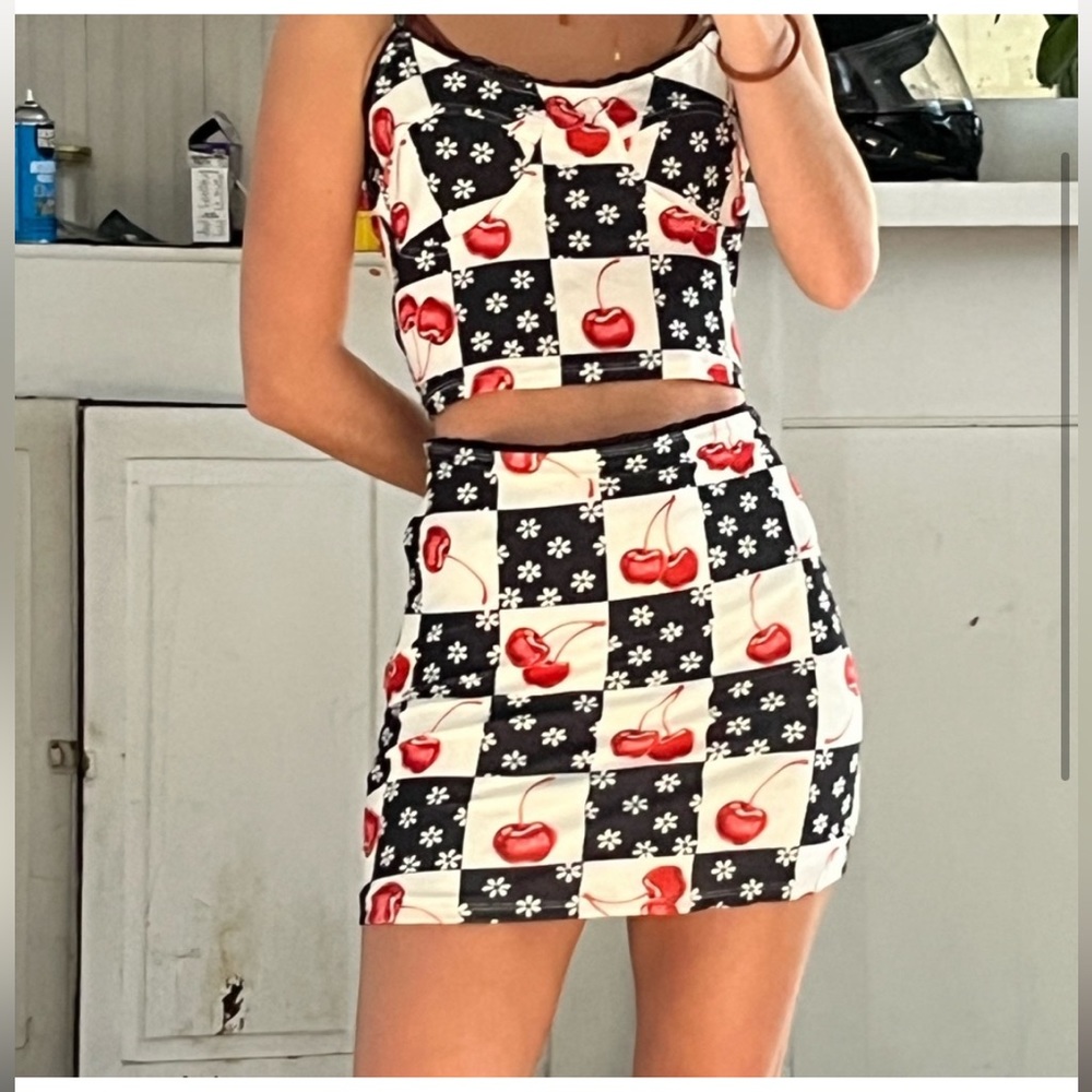 O'Mighty Black and White Checkered Set with Red Lips - Picture 2 of 4